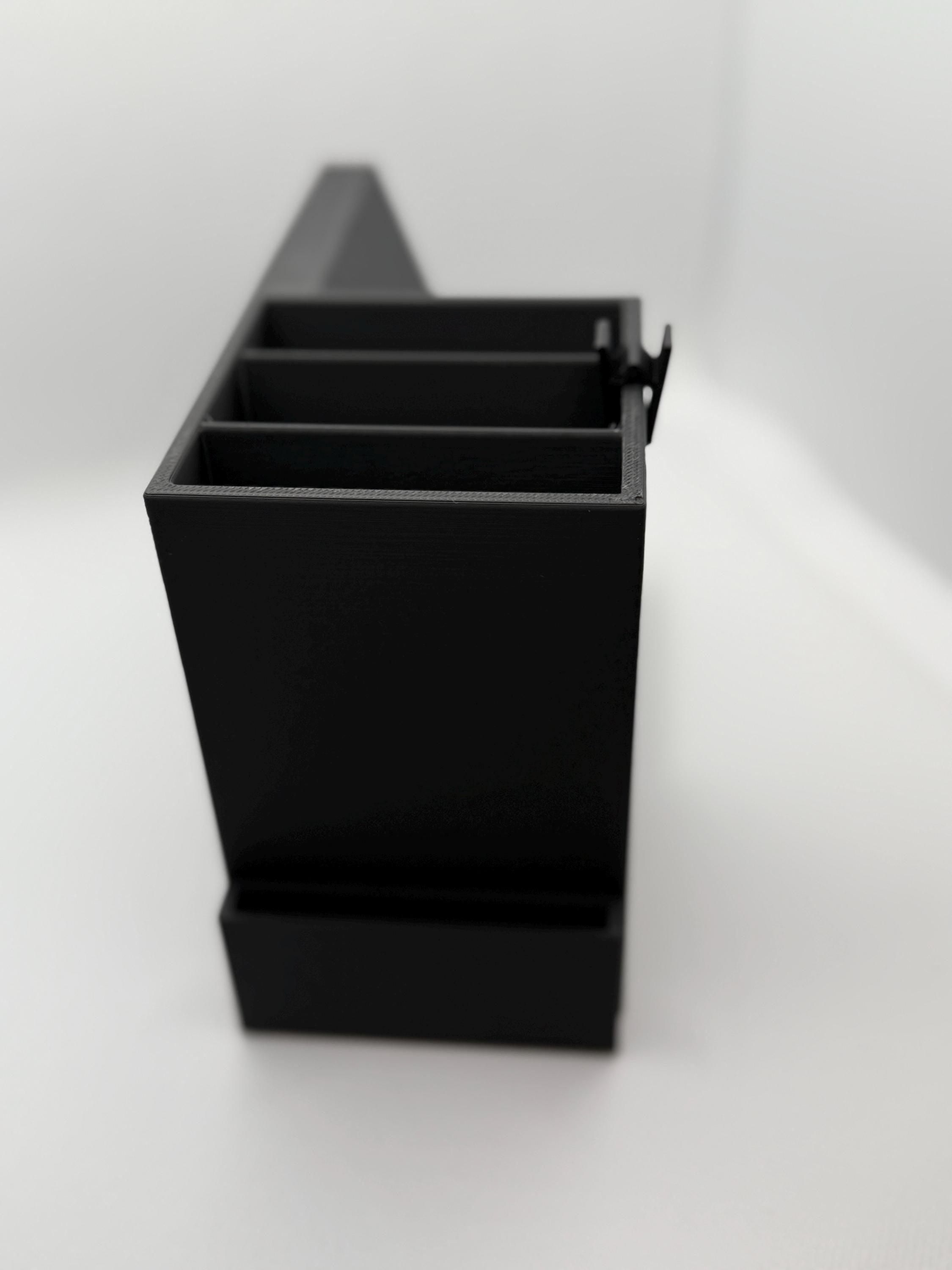 3D Printed Desk Organizer: Minimalist Pen & Pencil Holder with Phone Stand
