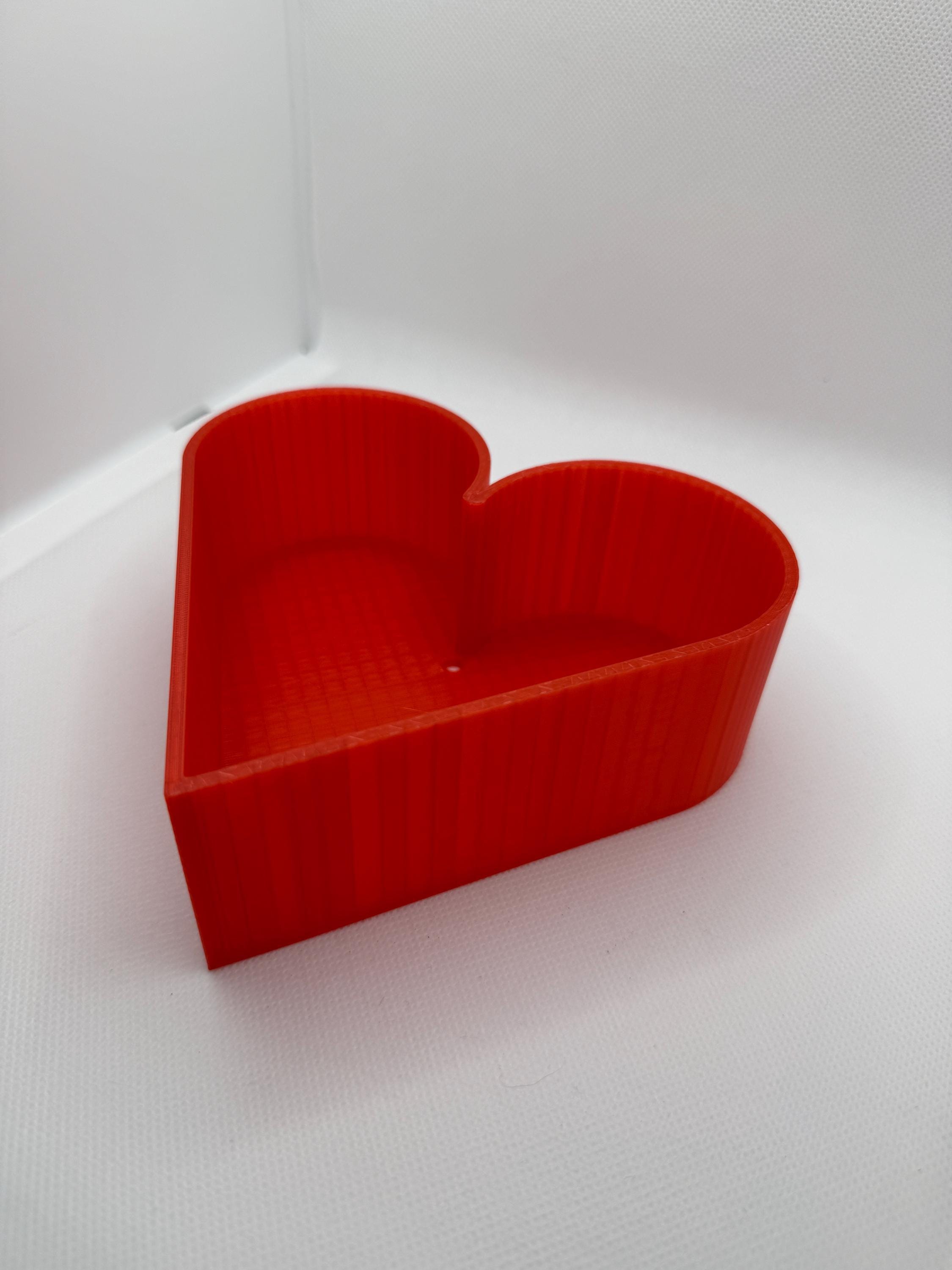 Heart Succulent Planter: 3D Printed Desk Decor, Eco-Friendly PLA
