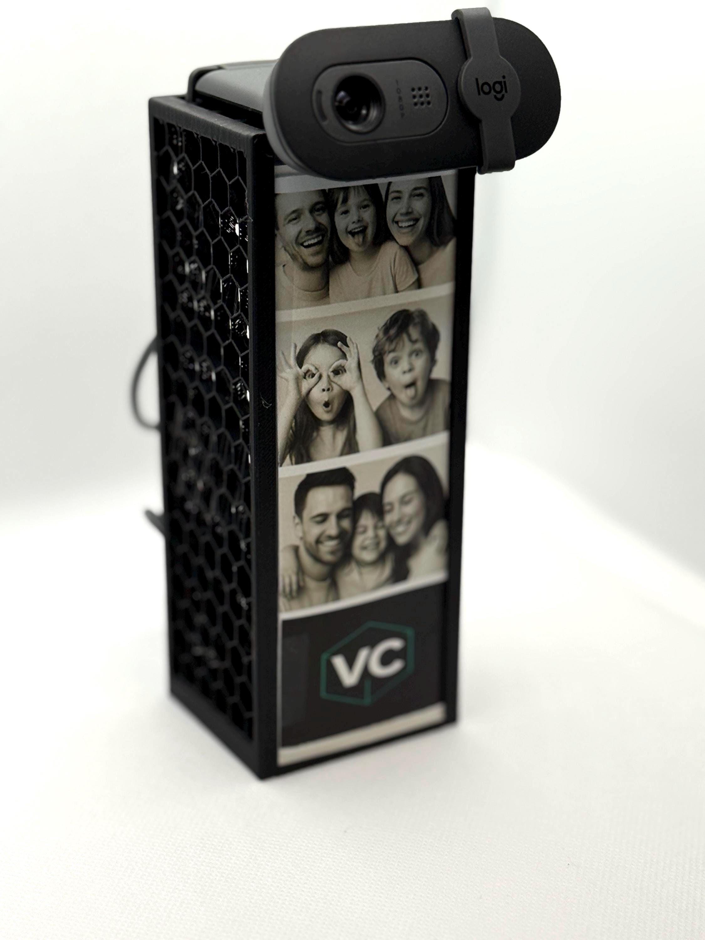 3D Printed Webcam Stand with Photo Holder: Desk Accessory
